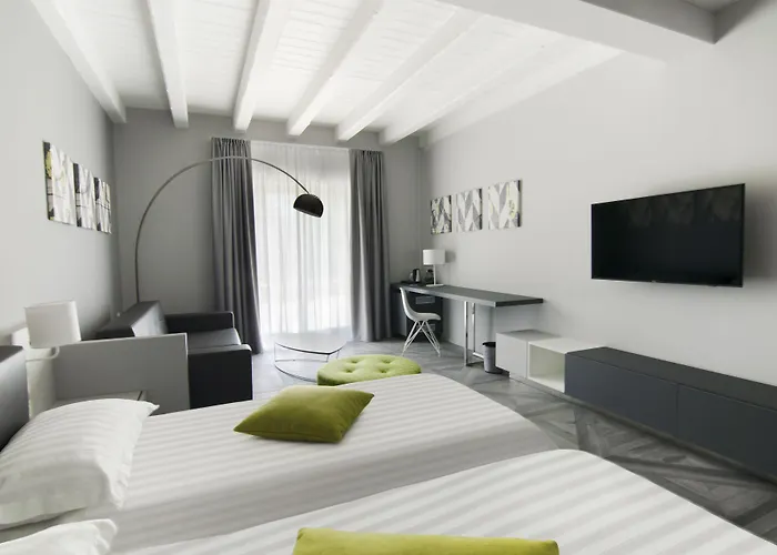 卡巴勒比尼酒店