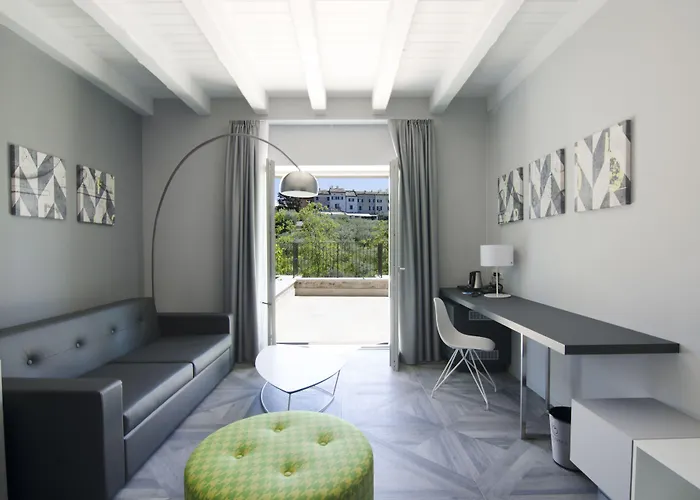 卡巴勒比尼酒店 4*