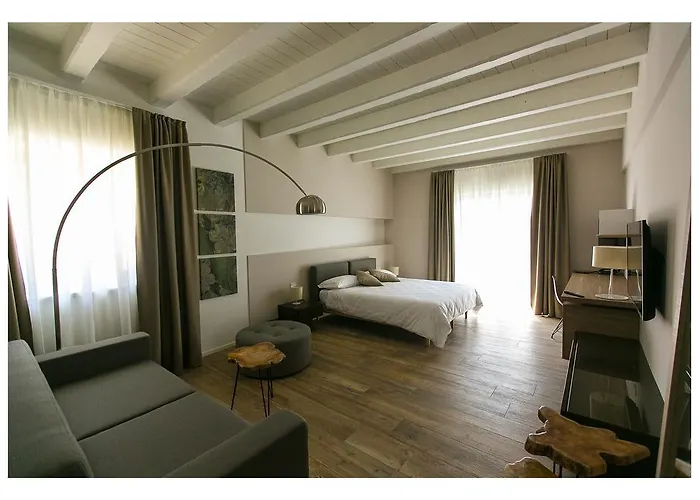 卡巴勒比尼酒店