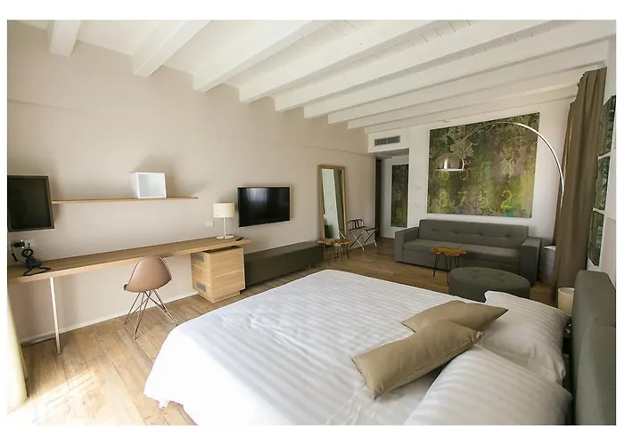 卡巴勒比尼酒店