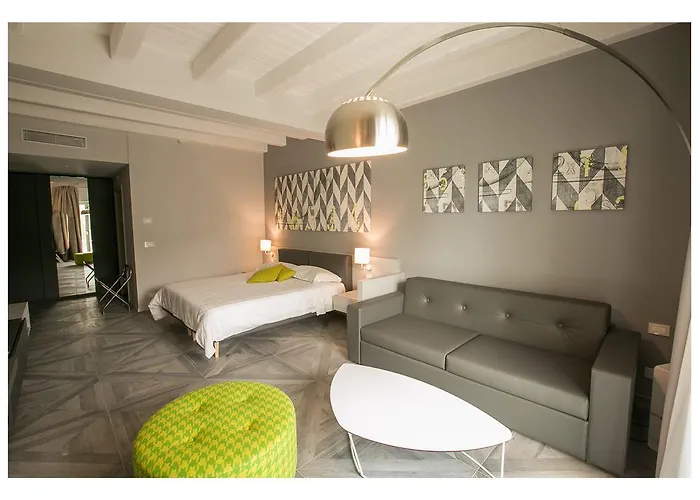 卡巴勒比尼酒店 4*