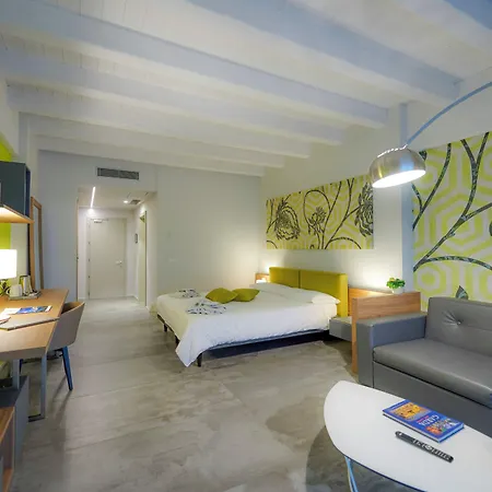 卡巴勒比尼酒店 酒店 4*