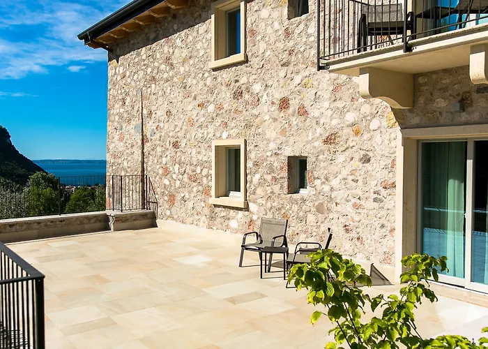 Ca' Barbini Hotel Garda (Verona)