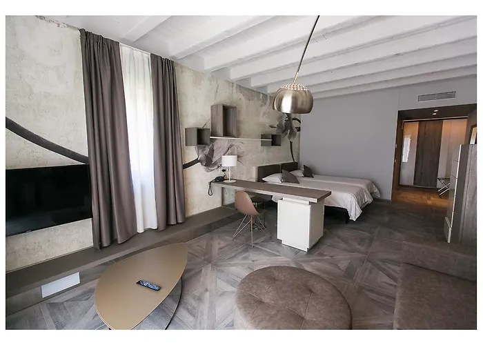 Hotel Ca' Barbini Garda (Verona)