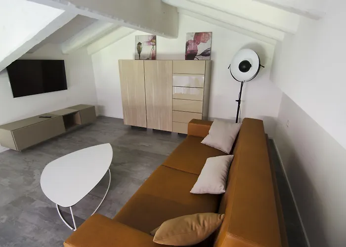 Ca' Barbini 4* Garda (Verona)